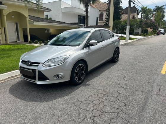 FORD FOCUS 2.0 TITANIUM SEDAN 16V FLEX 4P POWERSHIFT